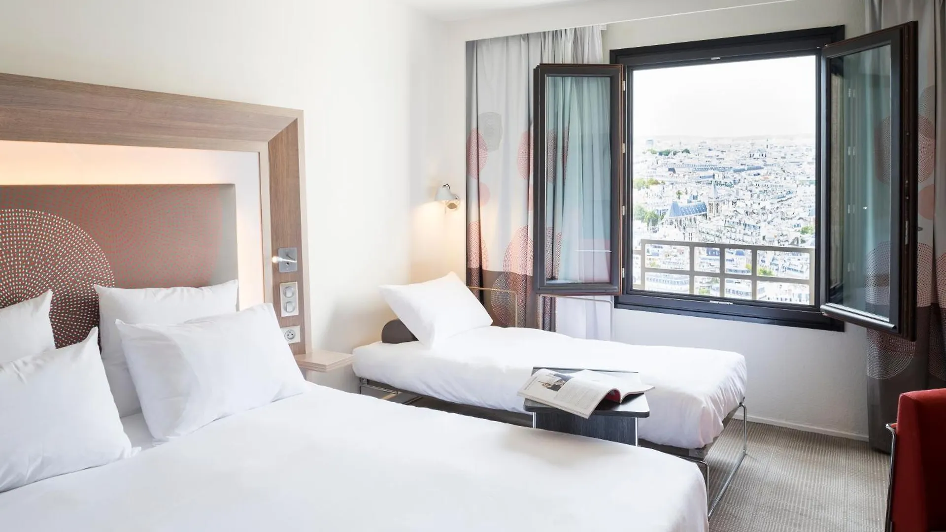 Novotel Paris Les Halles Hotel