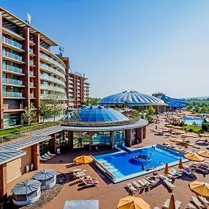 Aquaworld 4* בודפשט