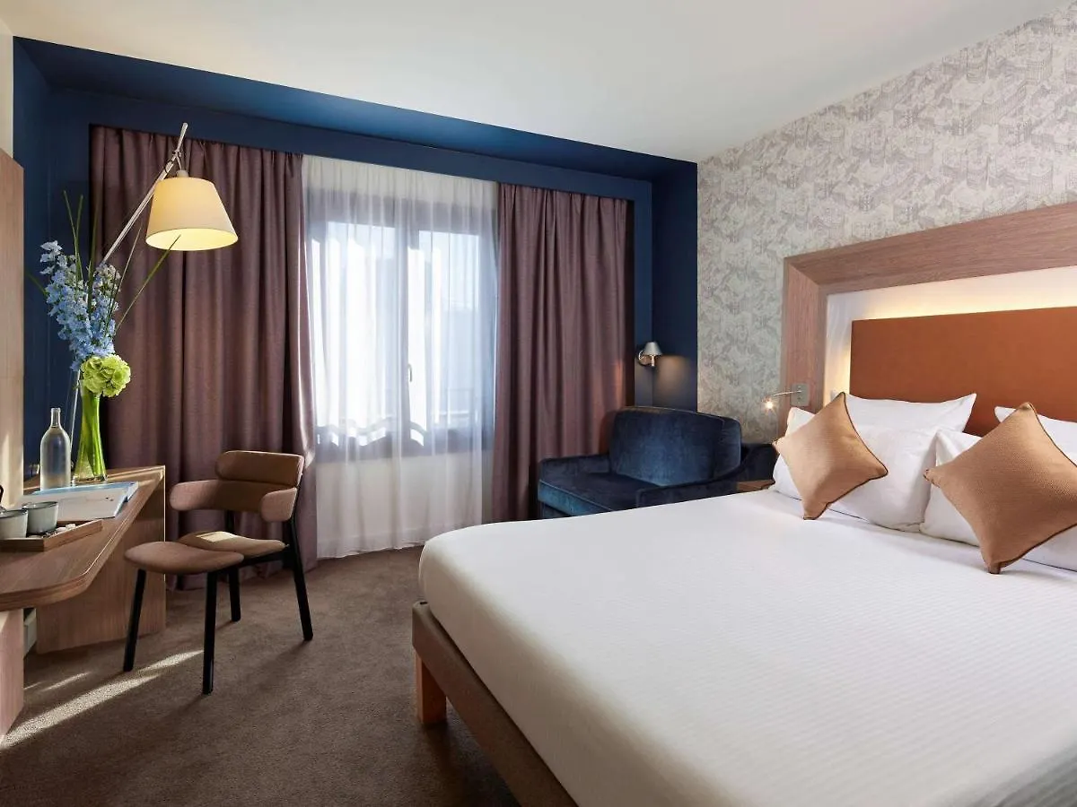 Novotel Paris Les Halles 4*,  France